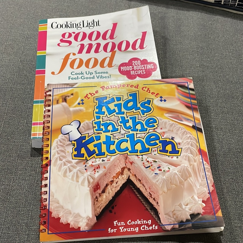 Cooking Light Good Mood Food 200 recipes Pampered Chef Kids In The Kitchen